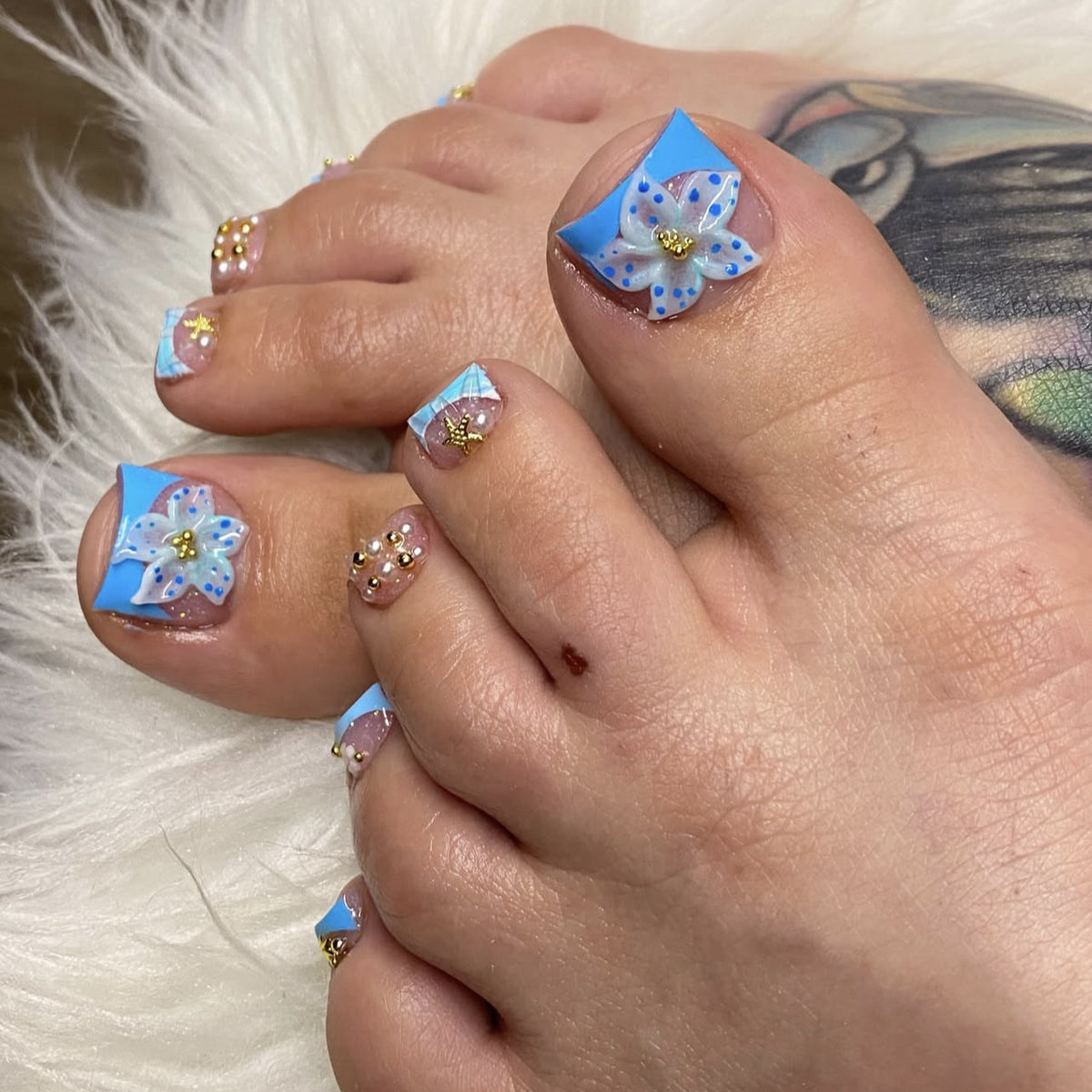 Tropical Breeze Short Square Blue Press On Toenail Set with Floral Accents