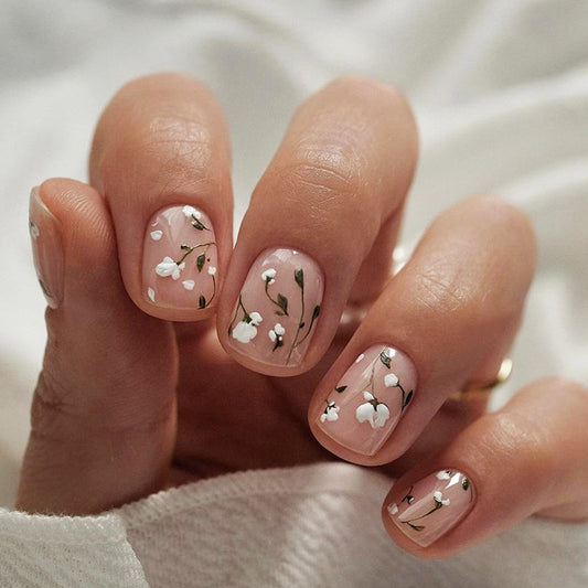 Enchanted Garden Short Round Pink Floral Press On Nail Set with 3D Petal Design