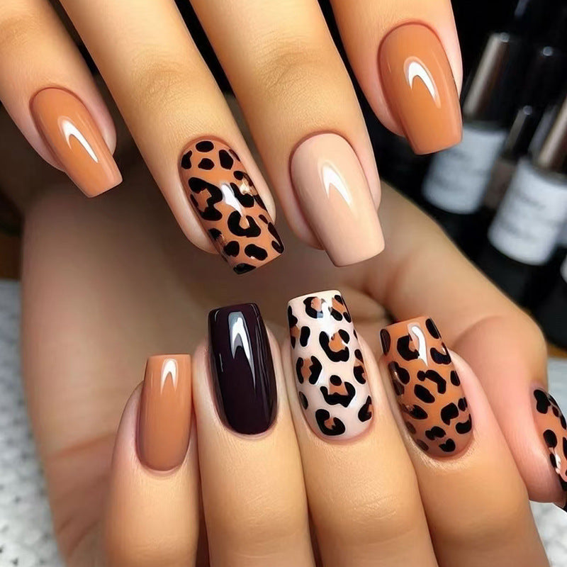 Wild Serenade Stylish Medium Square Brown Leopard Print Press On Nail Set with Glossy Finish