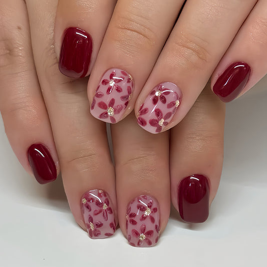 Floral Elegance Short Square Burgundy with Gold Accents and Delicate Flower Design Press-On Nail Set