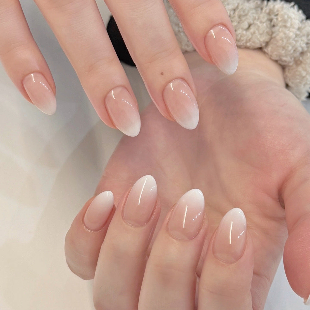 Chic Elegance Short Almond Pink and White Ombre Press-On Nail Set for Effortless Glamour