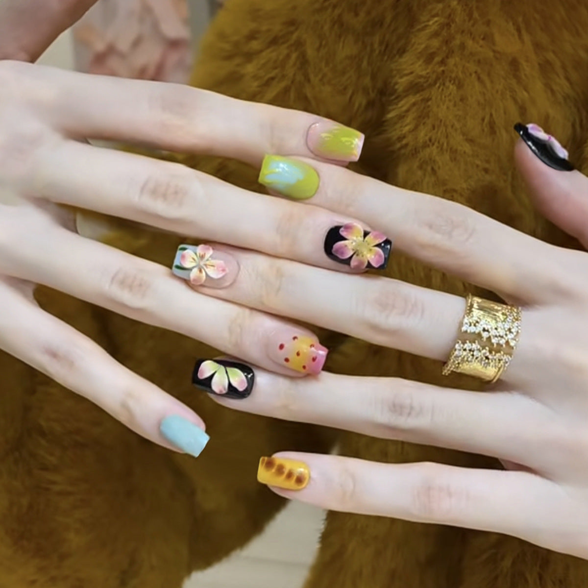 Vibrant Floral Delight Short Square Multicolor Press On Nail Set with Unique Artistry