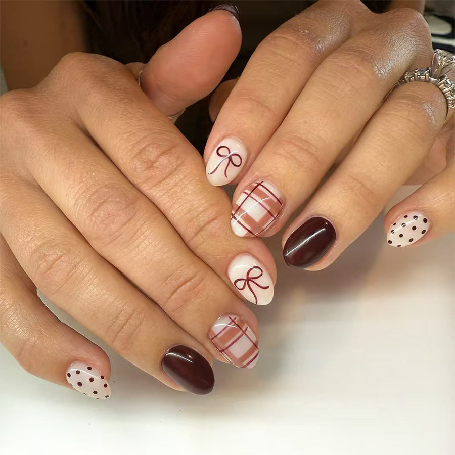 Chic Autumn Vibes Medium Oval Burgundy and Cream Plaid Press-On Nail Set