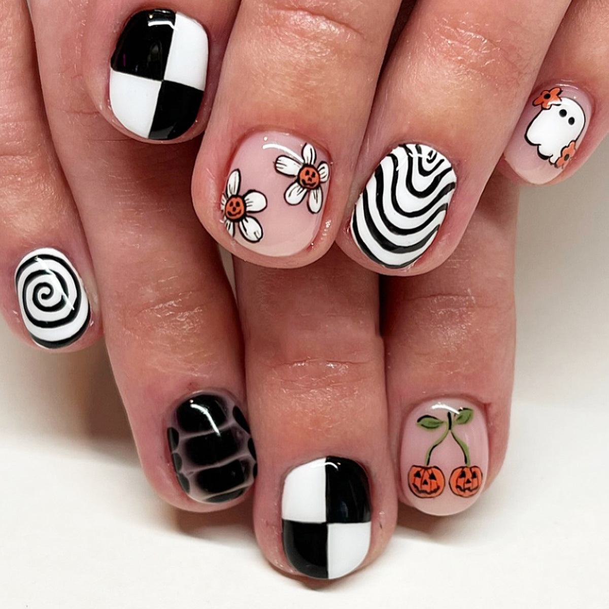 Spooky Autumn Vibes Ombre Short Squoval Black and White with Whimsical Floral and Ghost Designs Press On Nail Set