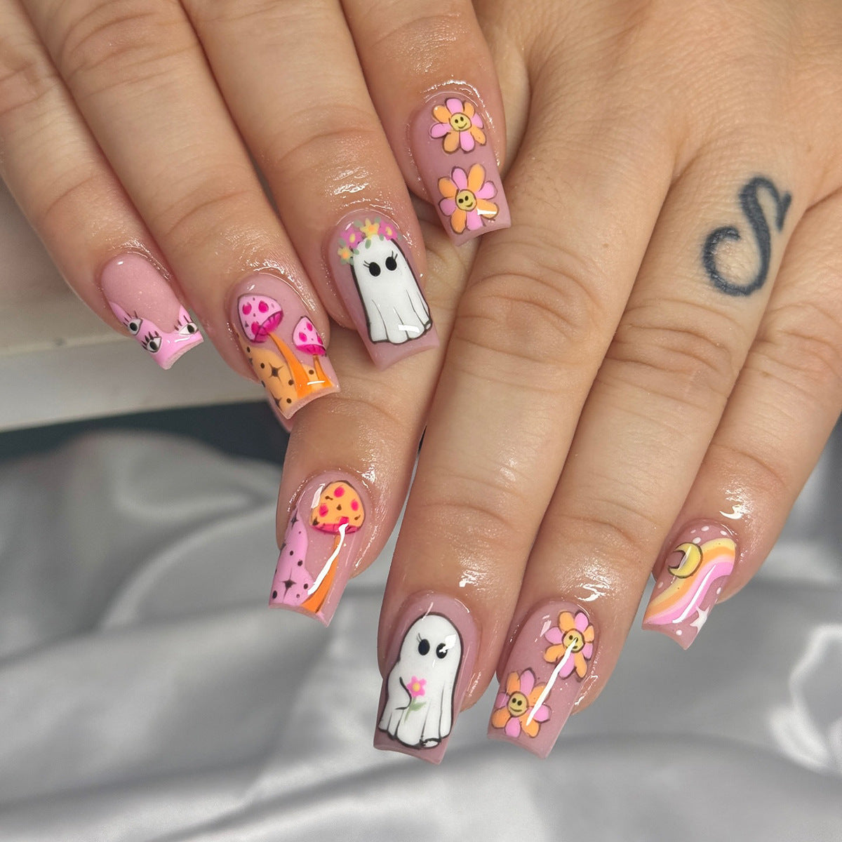 Whimsical Floral Ghost Medium Square Pink Nail Set with Adorable Artwork
