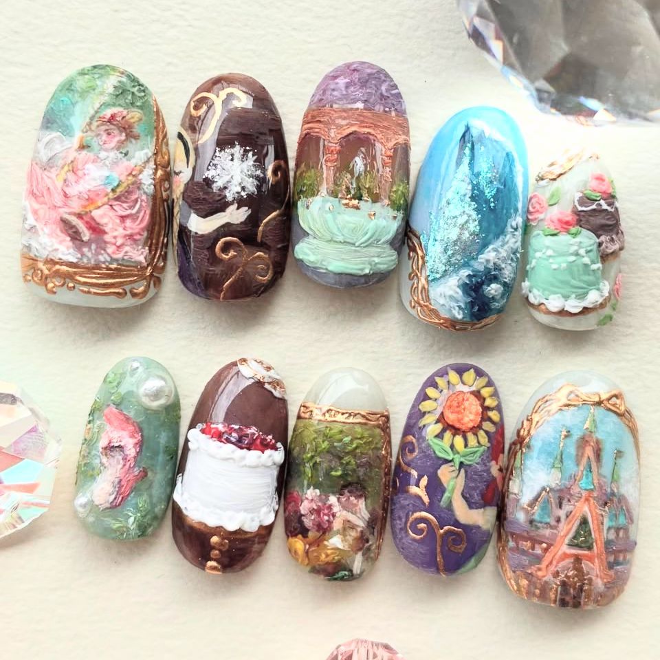 Artistic Elegance Press On Nail Set Short Oval Multicolor with Intricate Hand-Painted Designs