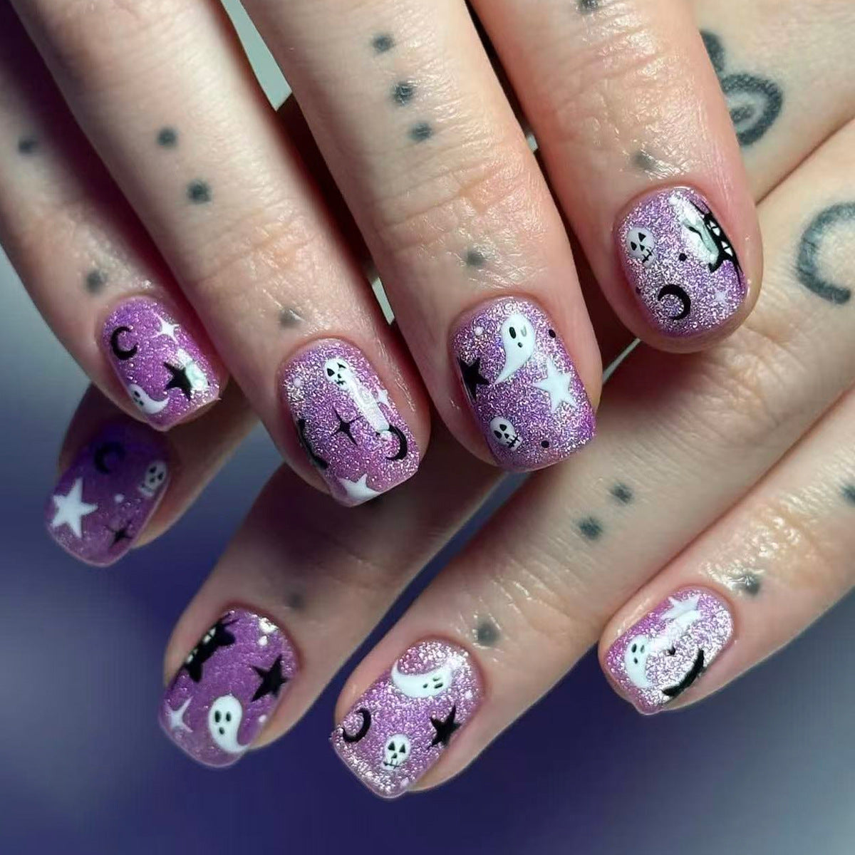 Spooky Chic Short Square Glittery Ghost Print Press On Nail Set