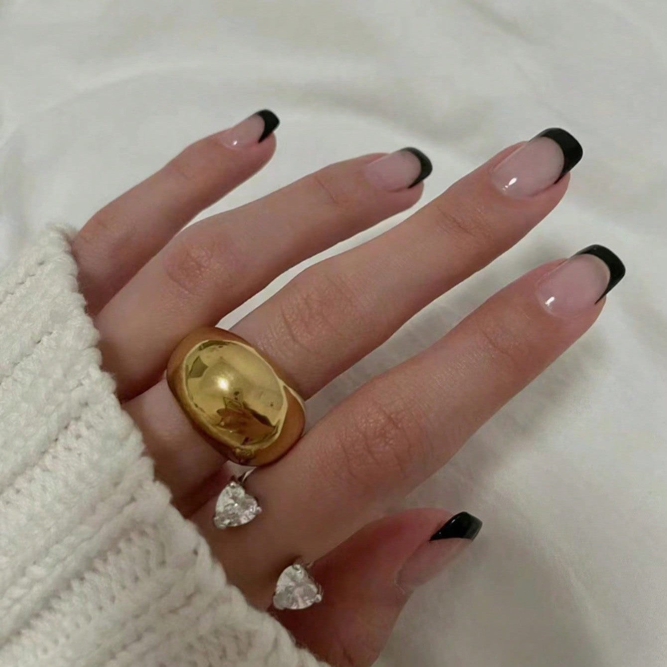 Glamorous Elegance Medium Square Natural Beige with Black Tips Press On Nail Set