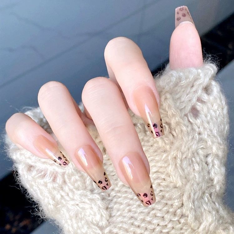Savannah Chic Long Coffin Beige Leopard Print Press On Nail Set
