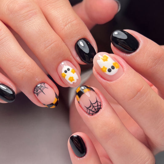 Spooky Charm Medium Oval Black and Orange Haunted Nail Set