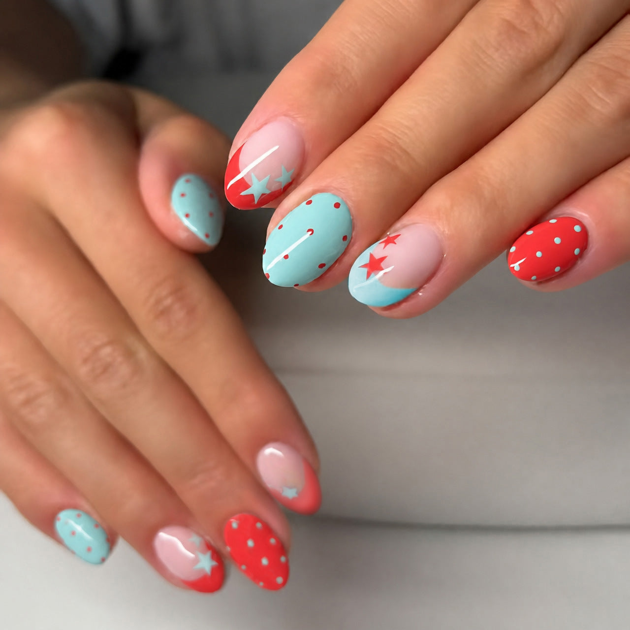 Starry Sky Dream Short Round Blue and Coral Artistic Press On Nail Set