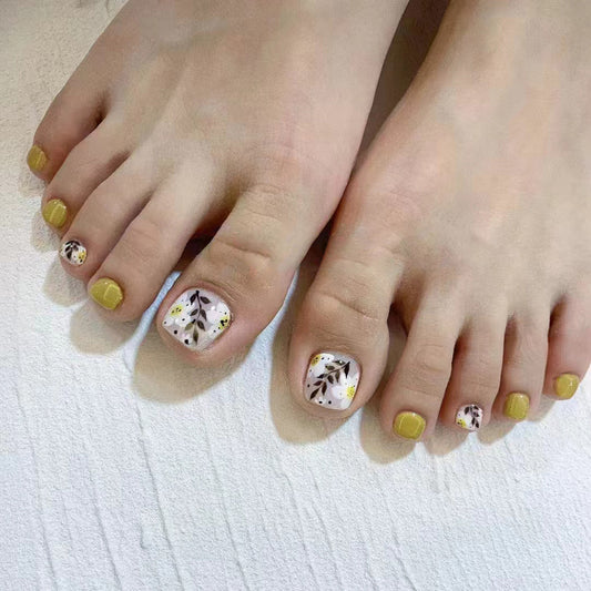 Safari Adventure Short Oval Mustard Yellow Press-On Nail Set with Animal Print Accents