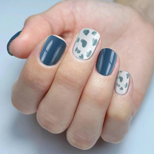 Chic Animal Print Press On Short Nail Set Oval Navy and Cream with Heart Patterns