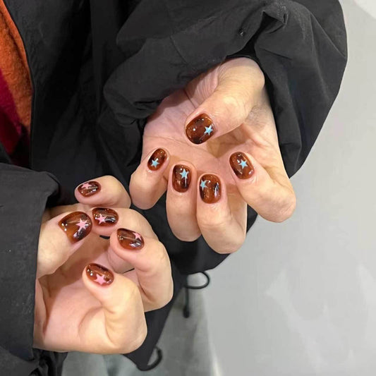 Cosmic Dreams Glossy Short Round Brown Nail Set with Starry Accents