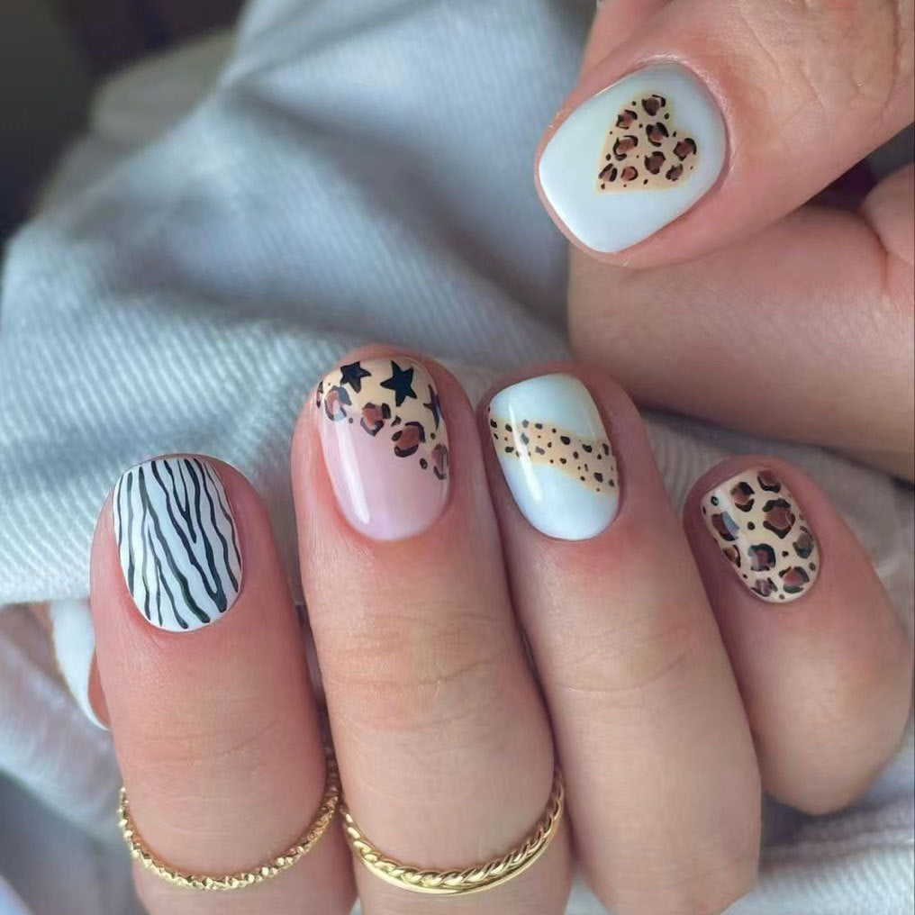 Wild Safari Inspired Short Square White and Beige Nail Set Featuring Chic Leopard Prints and Stars