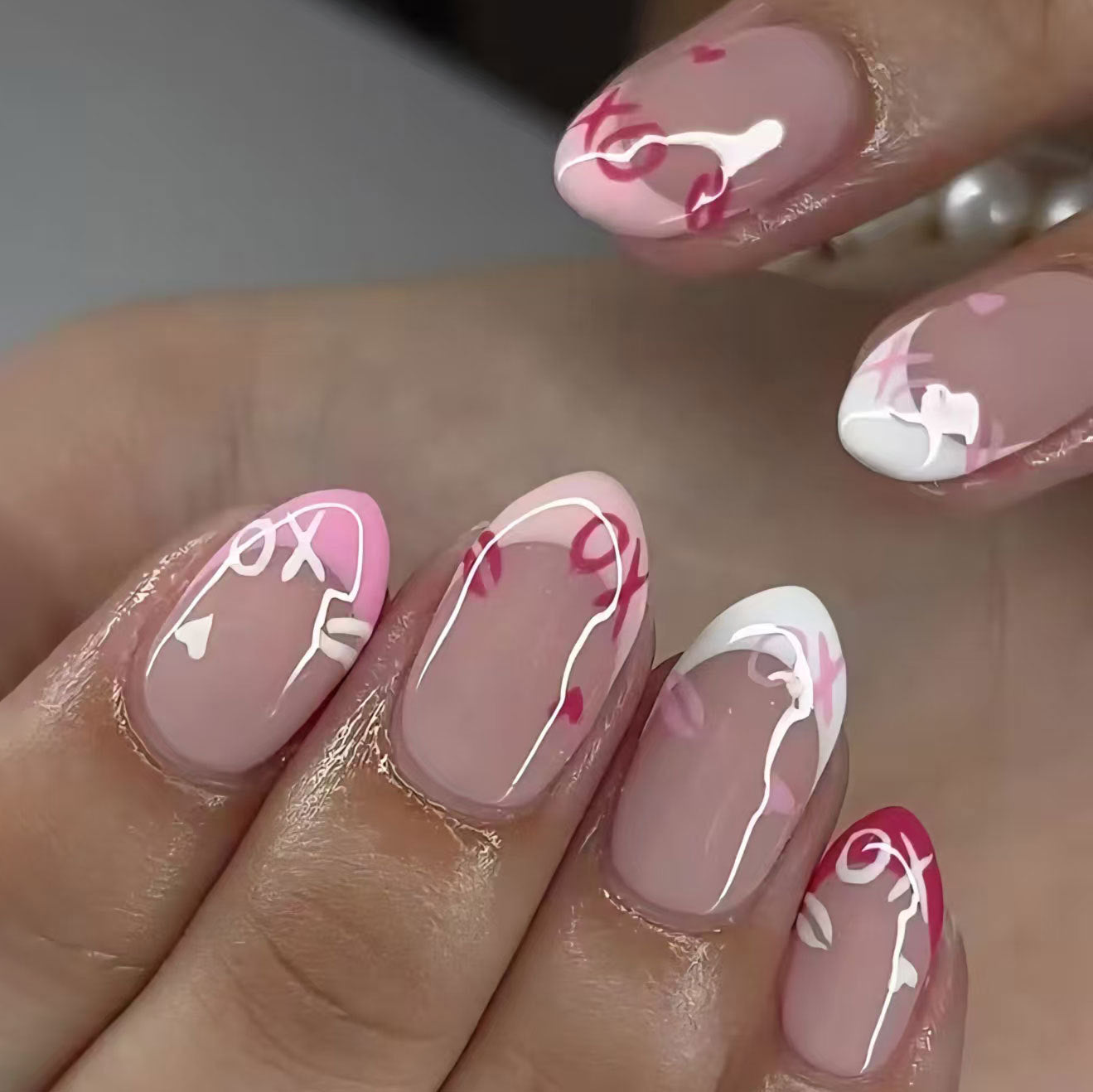 Romantic Elegance Short Almond Pink Ombre Design with Cute Heart Patterns Press On Nail Set