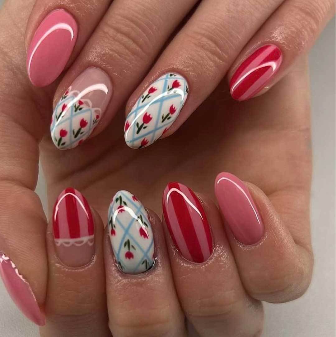 Charming Floral Inspiration Medium Almond Pink Press On Nail Set with Unique Pattern Art