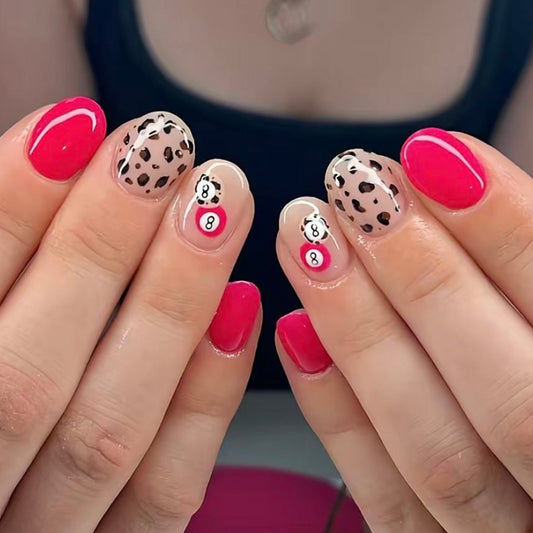 Playful Pink Short Round with Trendy Leopard Print Detail Press on Nail Set