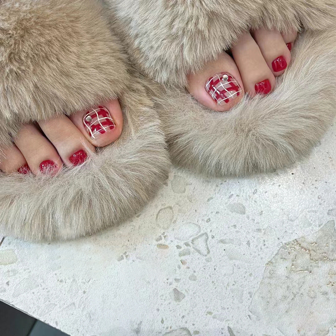 Cozy Winter Wonderland Short Square Red Press On Nail Set with Chic White Pattern