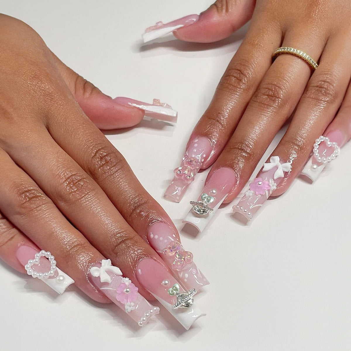 Rainy Roses Press On Nails