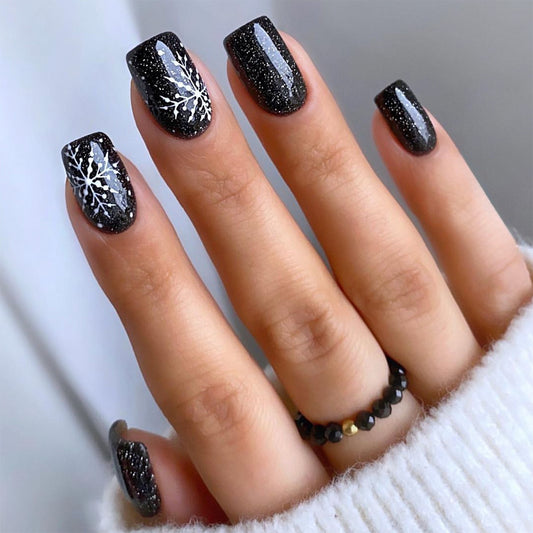 Winter Wonderland Glossy Short Square Black Nail Set with Elegant Snowflake Accents