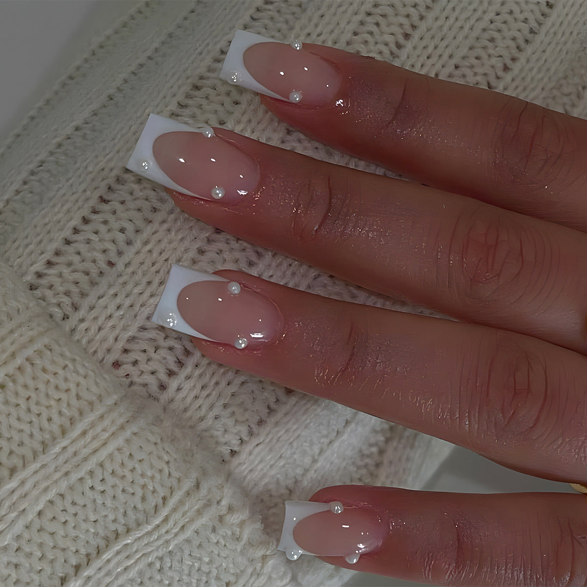 Elegant Pearl Adorned Long Square White and Beige Press on Nail Set for Chic Nail Art Enthusiasts
