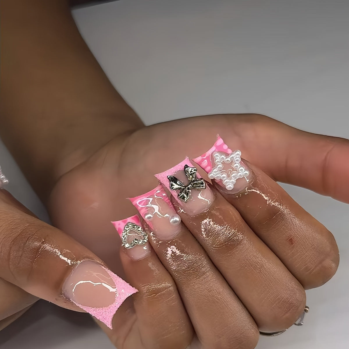 Chic Butterfly Dreams Medium Square Pink Press On Nail Set with Glamorous Metallic Accents