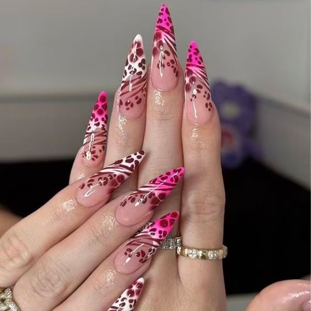 Wild Glamour Long Almond Pink Gradient with Leopard Print Press-On Nail Set