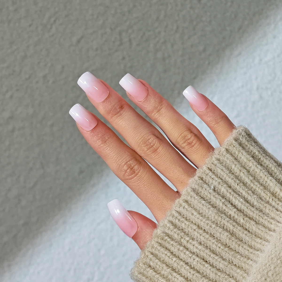 Dreamy Elegance Medium Square Ombre Pink with Glossy Finish Press On Nail Set