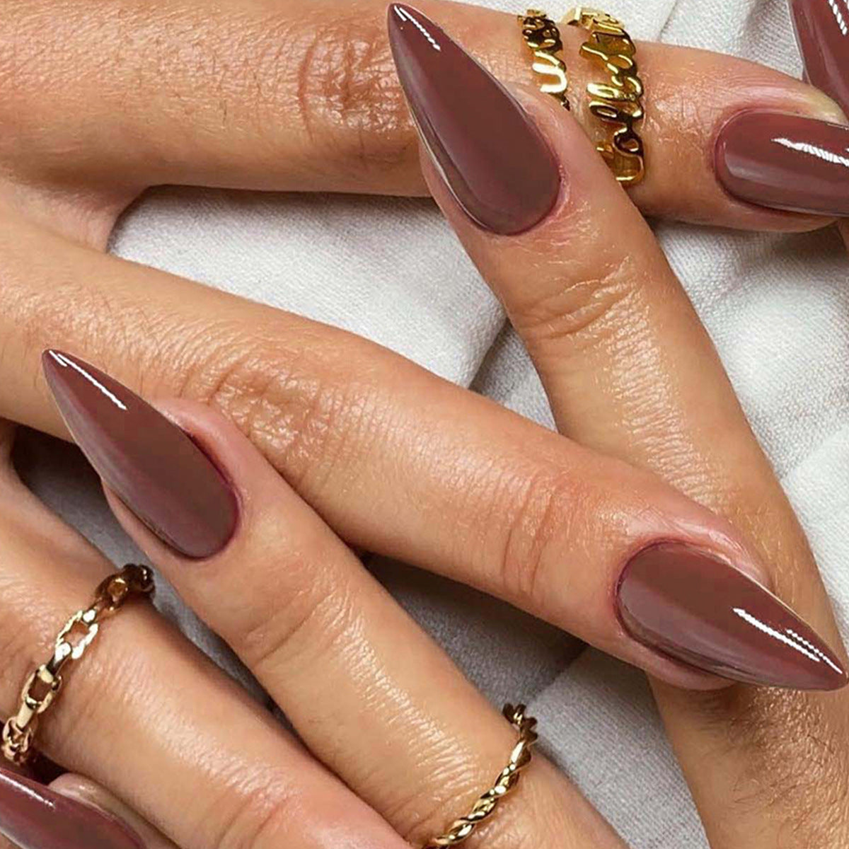 Elegant Glamour Long Stiletto Shaped Glossy Mocha Brown Press On Nail Set with Shine Finish