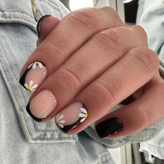 Daisy Dreams Square Press On Nail Set Short Black and Beige Floral Design with Unique Matte Finish