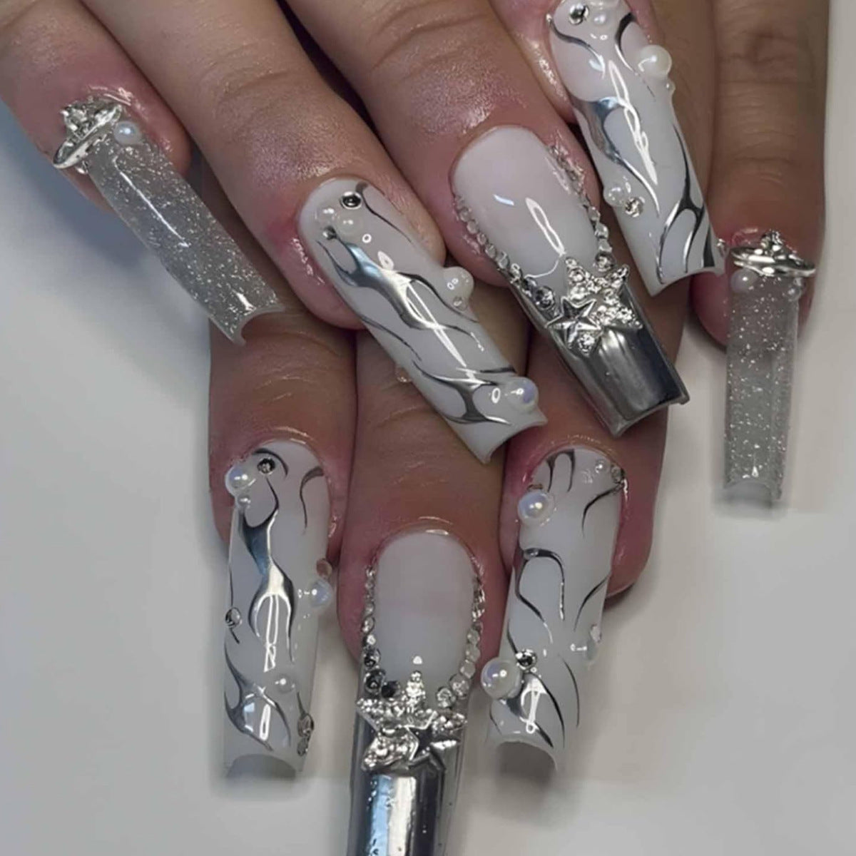 Elegant Gala Long Coffin Silver Glitter Press-On Nail Set with Rhinestone Embellishments