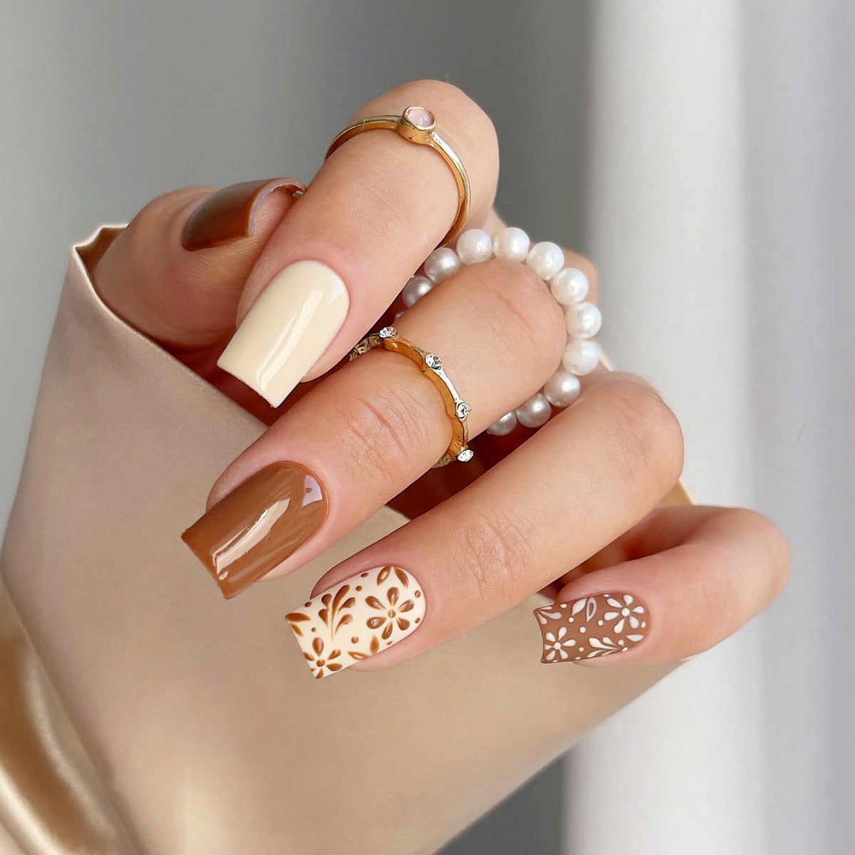 Bohemian Elegance Medium Square Beige Brown with Floral Design Press On Nail Set