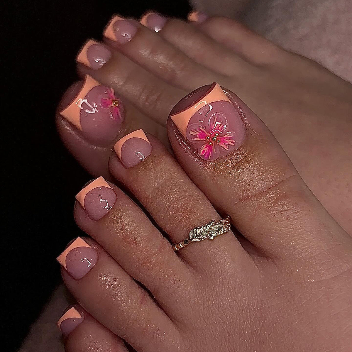 Tropical Bliss Short Square Short Peach Floral Press On Toenail Set