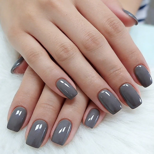 Chic Urban Elegance Medium Square Glossy Gray Elegant Design Press On Nail Set