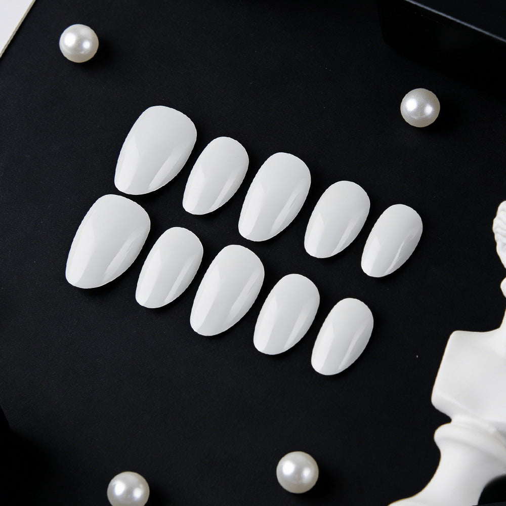 Elegant Serenity White Short Oval Nail Set with Glossy Finish