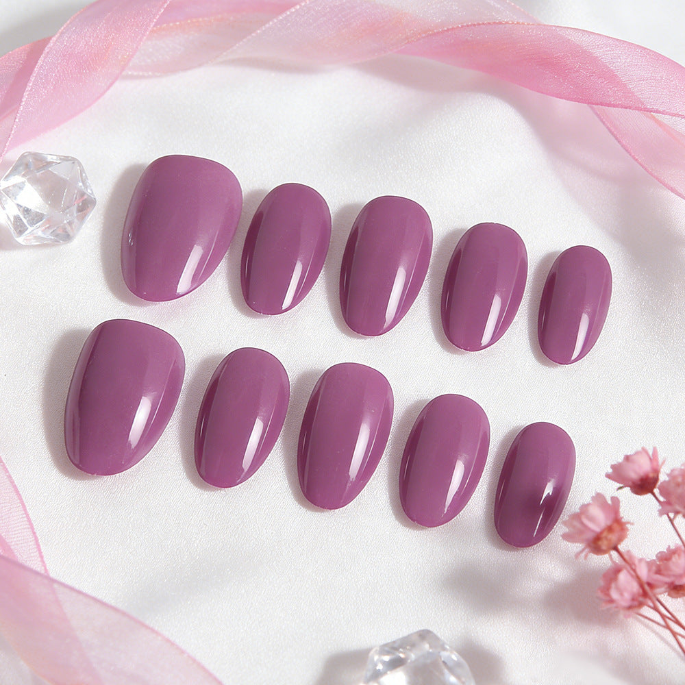 Chic Lavender Dream Short Oval Press On Nail Set Glossy Finish with Elegant Shine