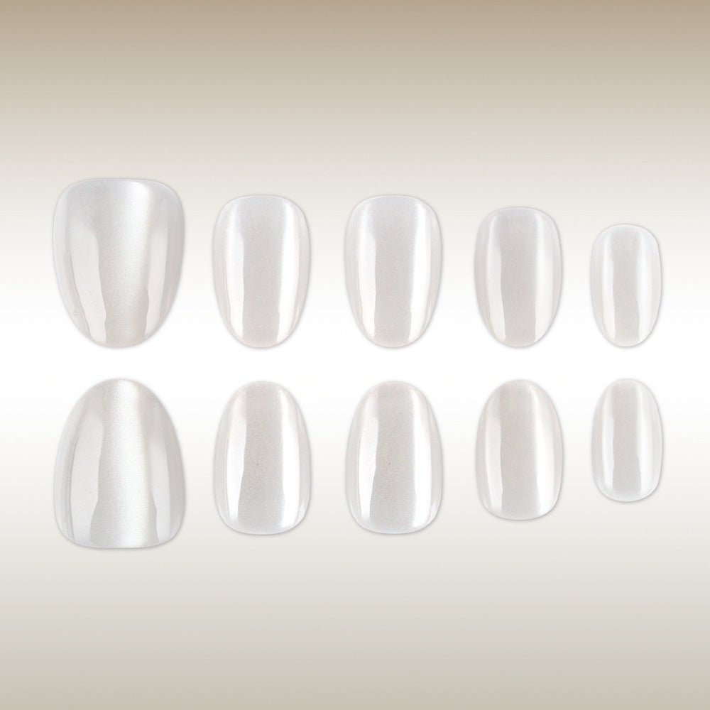 Enchanting Elegance Short Oval Shimmering White Glossy Press On Nail Set