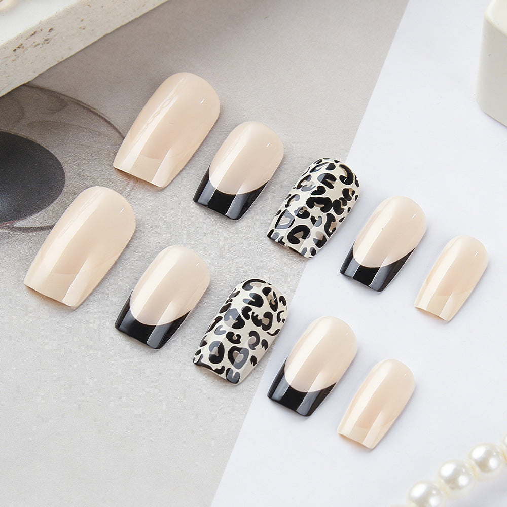 Glamorous Safari Inspired Medium Square Beige with Chic Leopard Accent Press On Nail Set