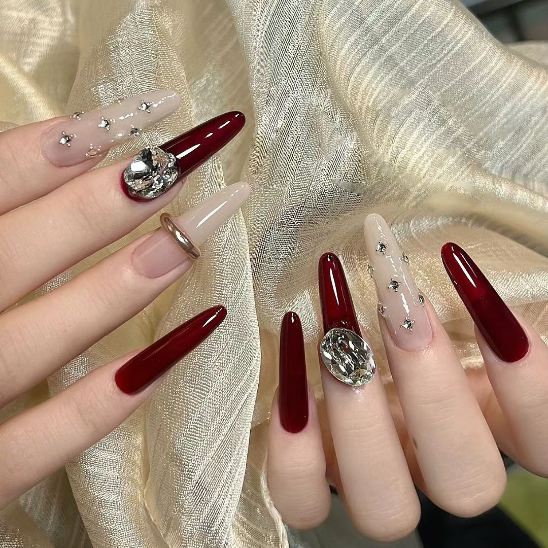 Elegant Soir‚àö¬©e Long Oval Burgundy and Beige Press On Nail Set with Rhinestone Accents