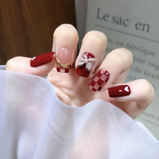 Chic Autumn Vibes Medium Square Burgundy Checkered Nail Set with Bow and Gold Chain Accent