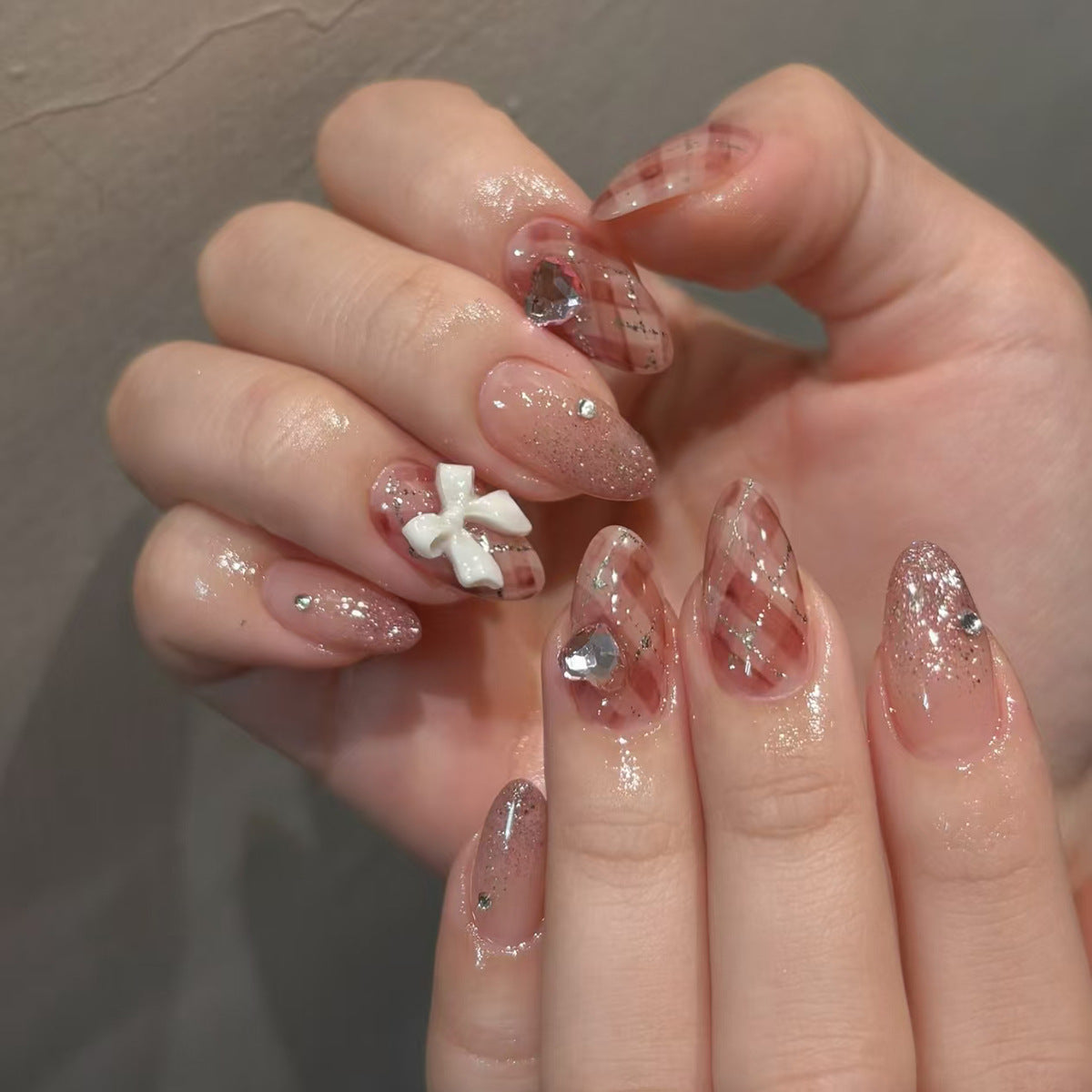 Chic Elegance Medium Almond Sparkling Glitter Press On Nail Set