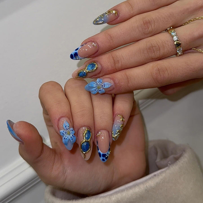 Blooming Blue Medium Almond Floral Accent Nail Set