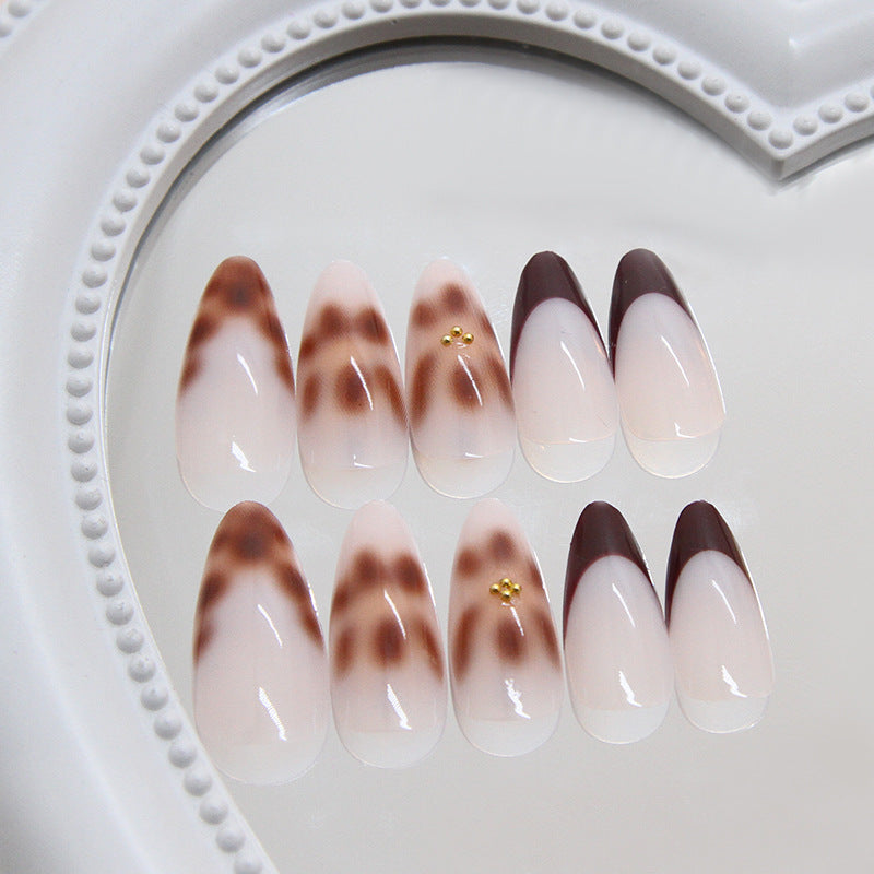 Chic Elegance Medium Almond Shaped Gradient Brown Beige Press On Nail Set Featuring Dazzling Accent Gems