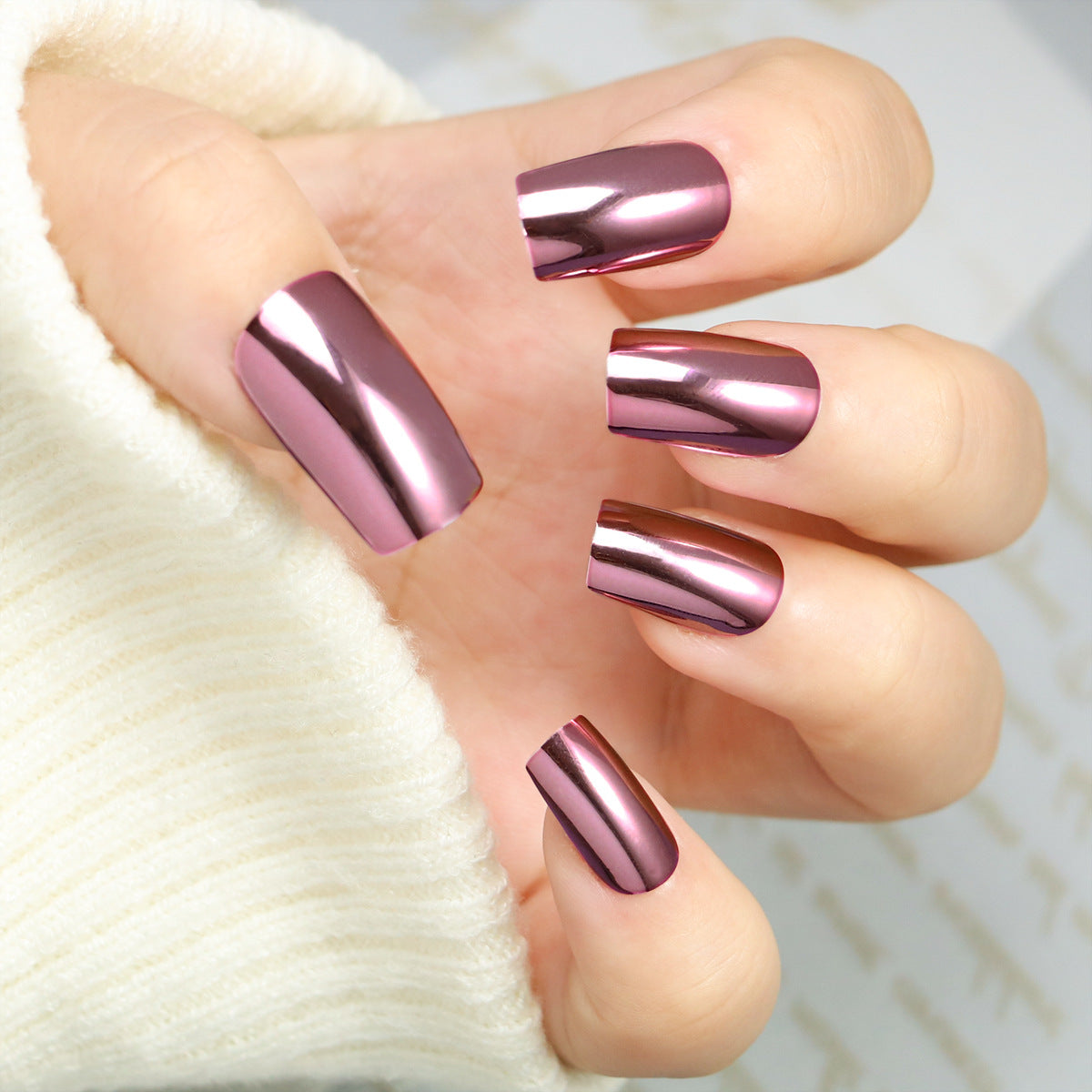 Glamorous Gala Medium Square Mauve Mirror Finish Press On Nail Set