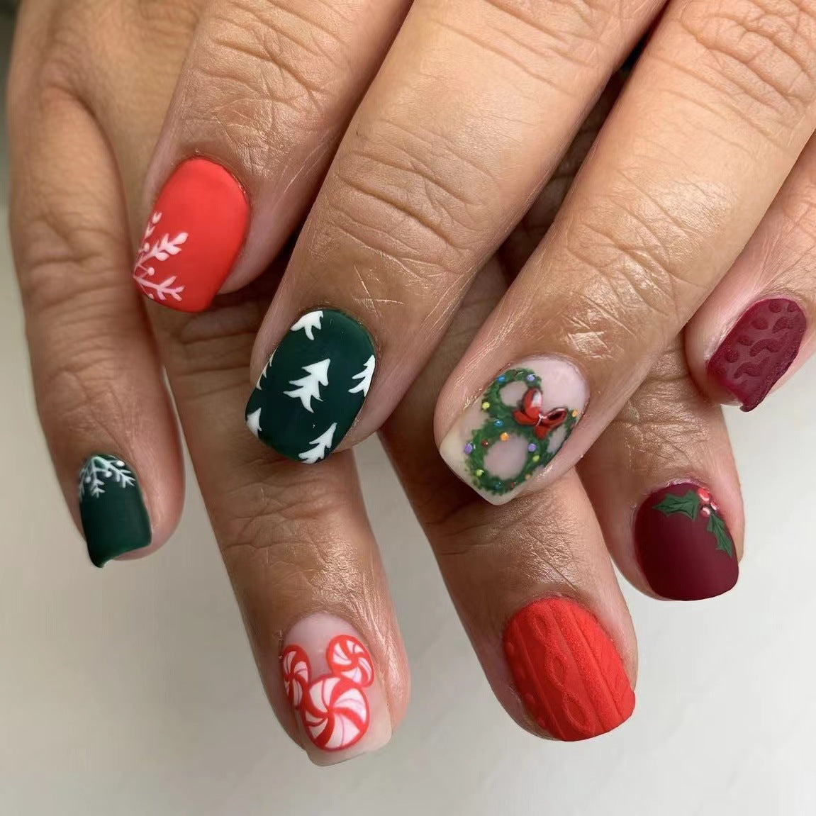 Merry Mistletoe Medium Length Squoval Multicolor Press On Nail Set With Christmas Wreath And Candy Cane Designs