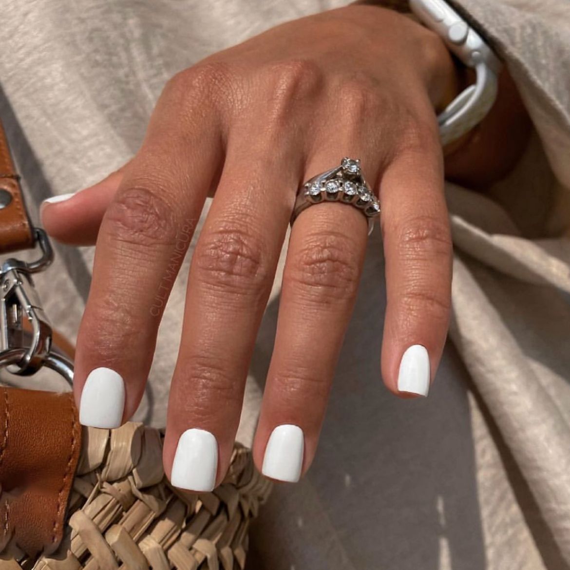 Minimalist Chic Short Square White Press On Nail Set with Gloss Finish