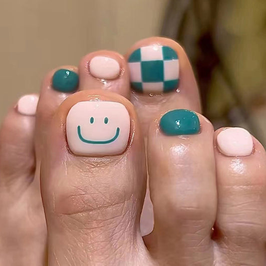Smiling At You Green Checkered Press On Toenails