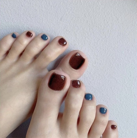 Over Here Glossy Brown Press On Toenails