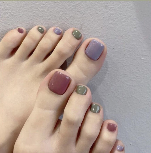 Traveling Glossy Multicolor Press On Toenails